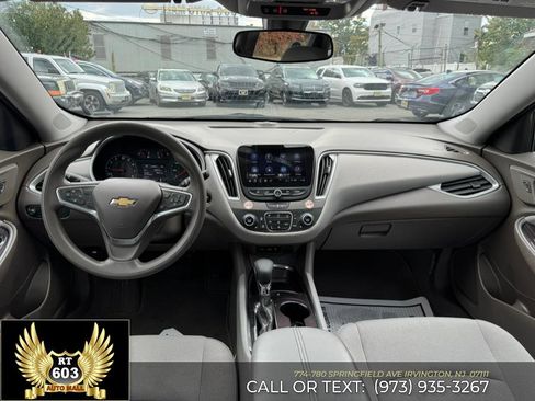 Used 2022 Chevrolet Malibu LT image 14