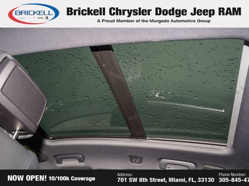 Used 2024 Porsche Macan image 19