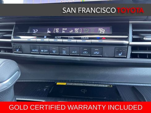 Certified 2022 Toyota Sienna XSE image 30