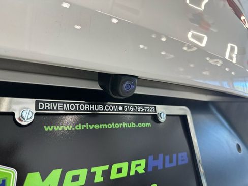 Used 2022 Genesis GV70 2.5T w/ Sport Prestige Package image 46