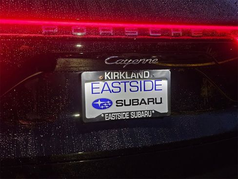 Used 2022 Porsche Cayenne image 15