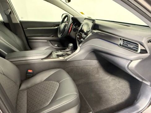 Used 2022 Toyota Camry XSE image 48