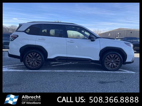 Used 2025 Subaru Forester Sport AWD/4WD image 6