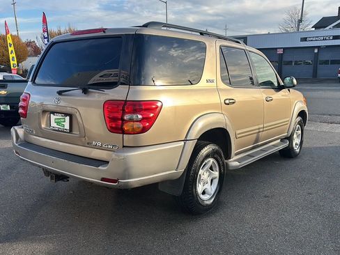 Used 2002 Toyota Sequoia SR5 image 5