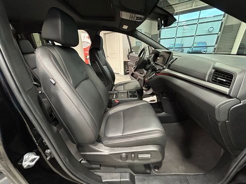 Used 2025 Honda Odyssey Sport-L image 41