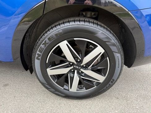 Certified 2022 Kia Sorento S image 21