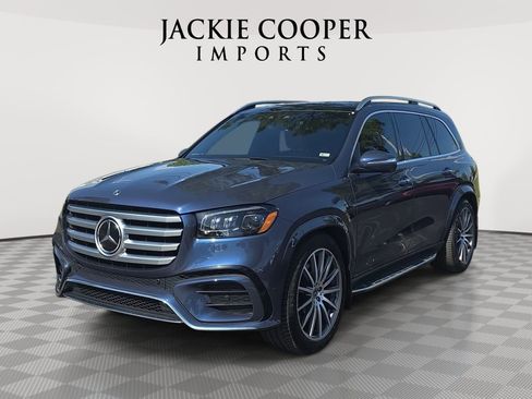 Used 2024 Mercedes-Benz GLS 580 4MATIC image 1