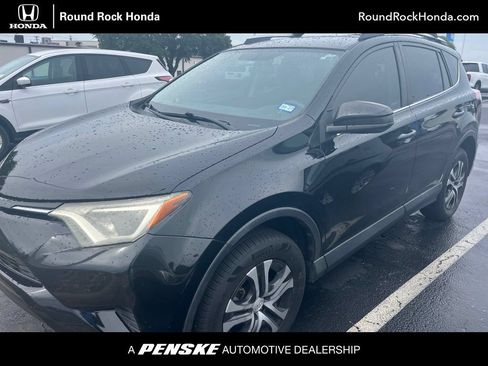 Used 2016 Toyota RAV4 LE FWD image 1
