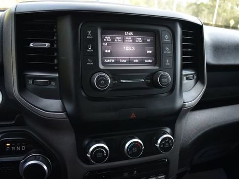 Used 2022 RAM 2500 Tradesman w/ Chrome Appearance Group AWD/4WD image 13