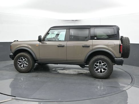 Used 2025 Ford Bronco Badlands AWD/4WD image 9