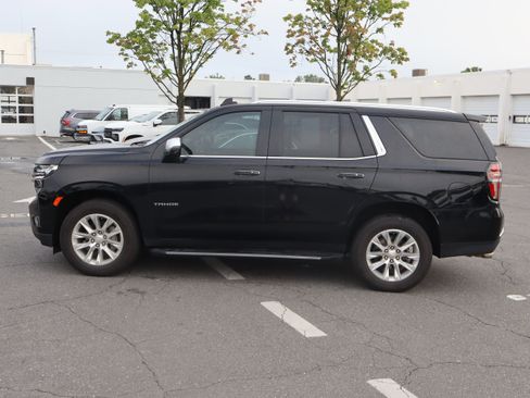 Used 2023 Chevrolet Tahoe Premier w/ Premium Package 2 AWD/4WD image 18
