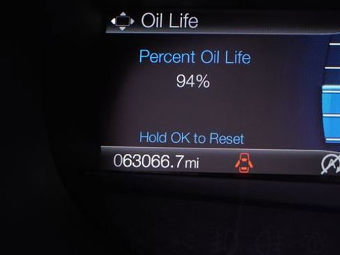 Used 2024 Ford Edge Titanium image 35