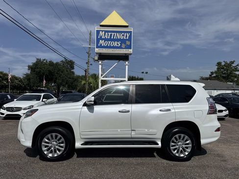 Used 2018 Lexus GX 460 Premium w/ Premium Package AWD/4WD image 4