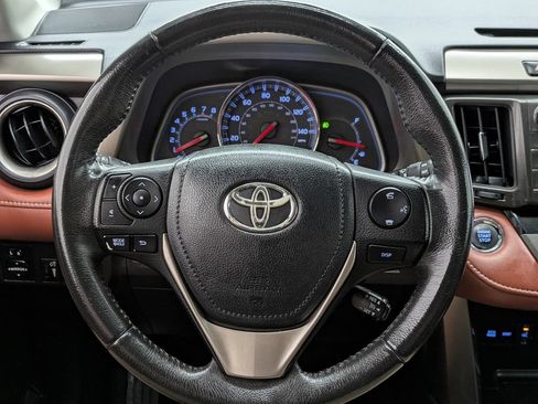 Used 2013 Toyota RAV4 Limited AWD/4WD image 33