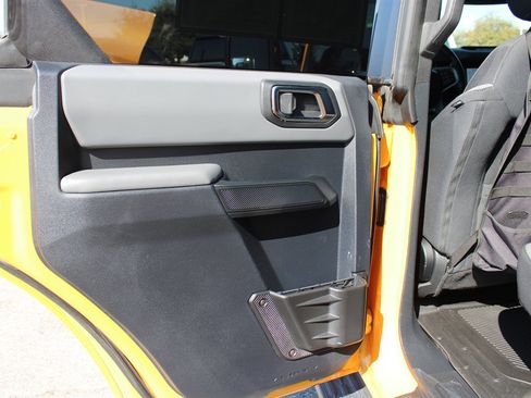 Used 2022 Ford Bronco Big Bend w/ Sasquatch Package image 15