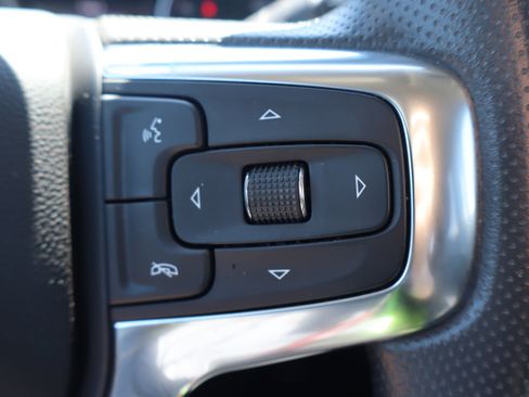 Used 2024 Chevrolet Blazer LT w/ LPO, Floor Liner Package FWD image 16