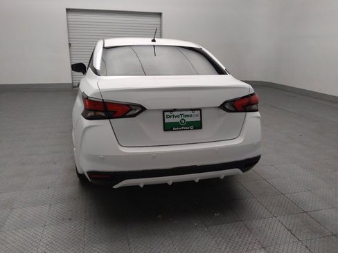 Used 2021 Nissan Versa S FWD image 6
