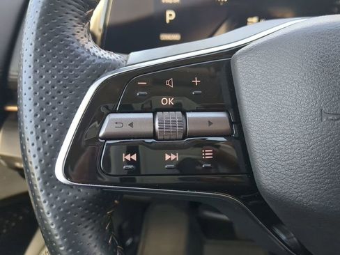 Certified 2023 Nissan Ariya FWD image 23