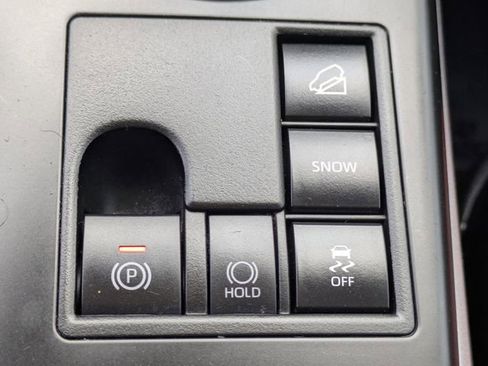 Used 2023 Toyota Highlander XSE image 16