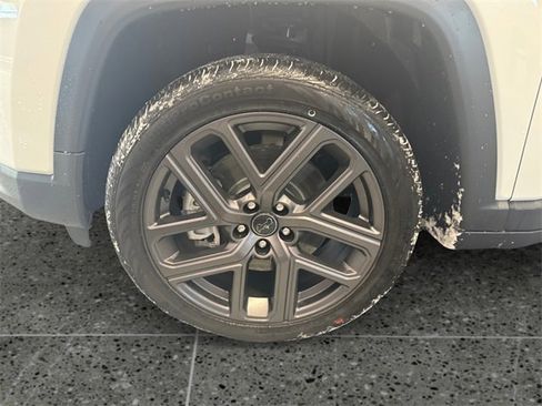 New 2026 Jeep Compass Limited image 24