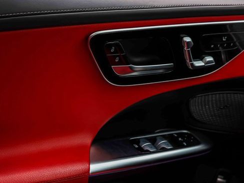 Used 2023 Mercedes-Benz C 300 4MATIC Sedan image 12