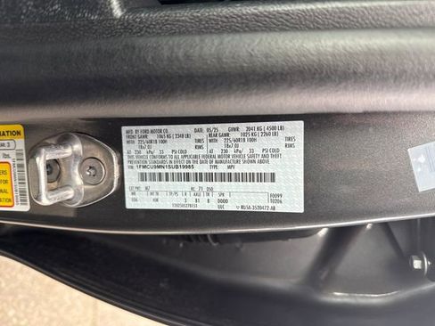 Used 2025 Ford Escape ST-Line image 16