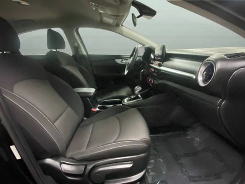 Used 2023 Kia Forte LXS FWD image 23