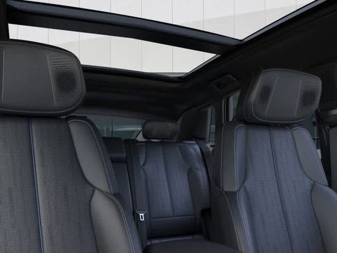 New 2024 Cadillac Lyriq Luxury w/ LPO, Floor Liner Package image 24