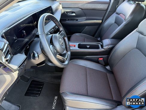 Certified 2025 Nissan Kicks SR image 20