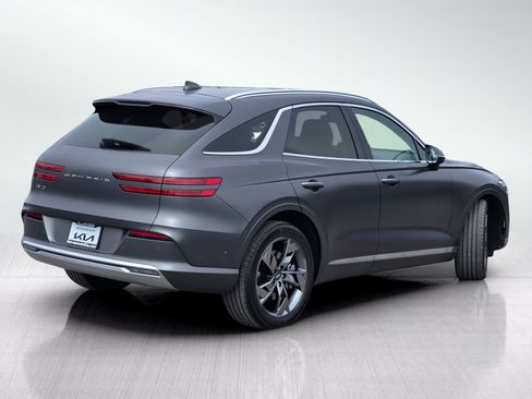 Used 2023 Genesis Electrified GV70 AWD/4WD image 4