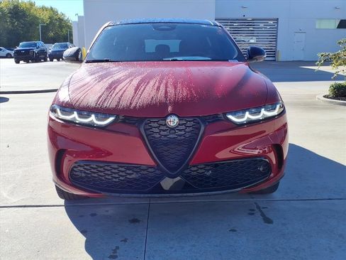 New 2025 Alfa Romeo Tonale Intensa image 4