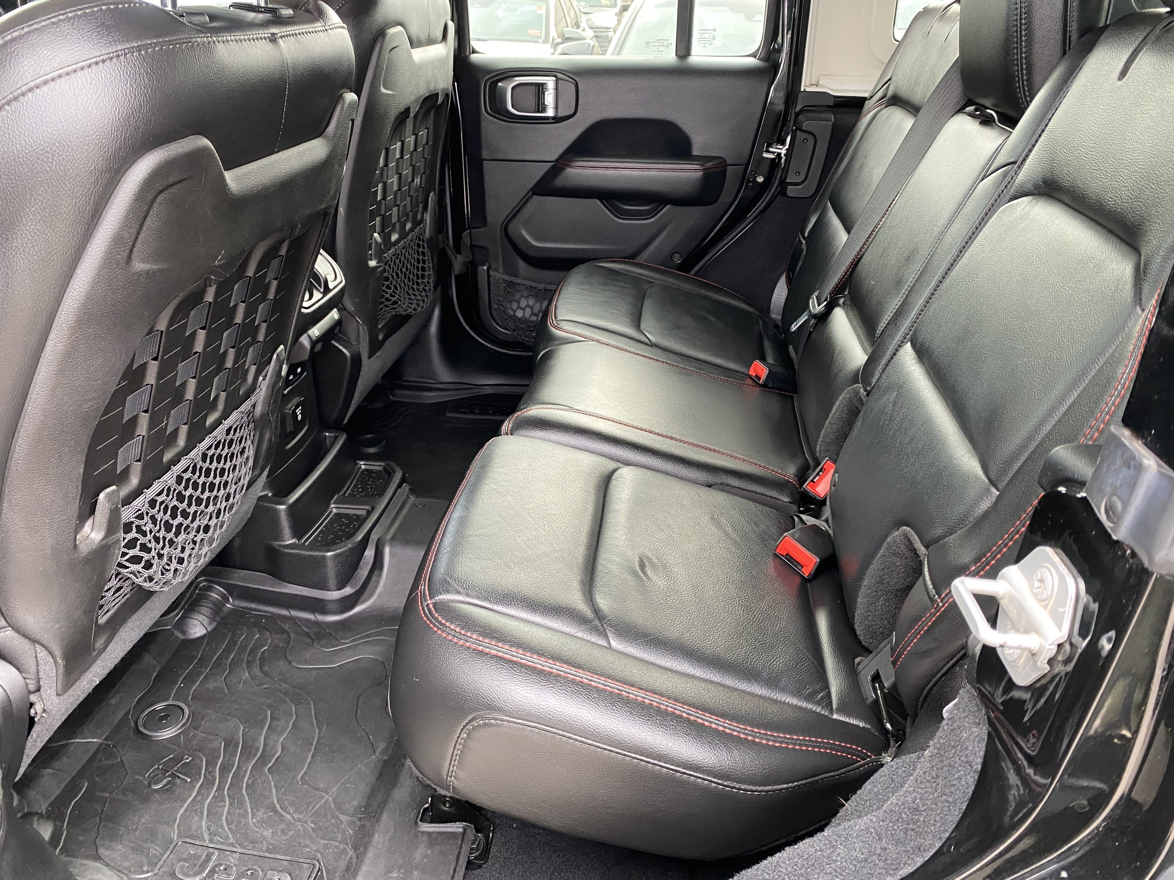 Used 2018 Jeep Wrangler Unlimited Rubicon AWD/4WD image 19