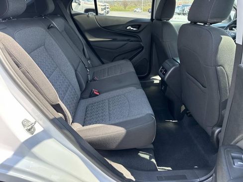 Used 2022 Chevrolet Equinox LT w/ LPO, Floor Liner Package FWD image 21