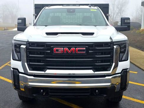 New 2026 GMC Sierra 3500 Pro w/ Convenience Package image 2