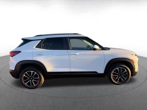 Used 2025 Chevrolet TrailBlazer LT image 16