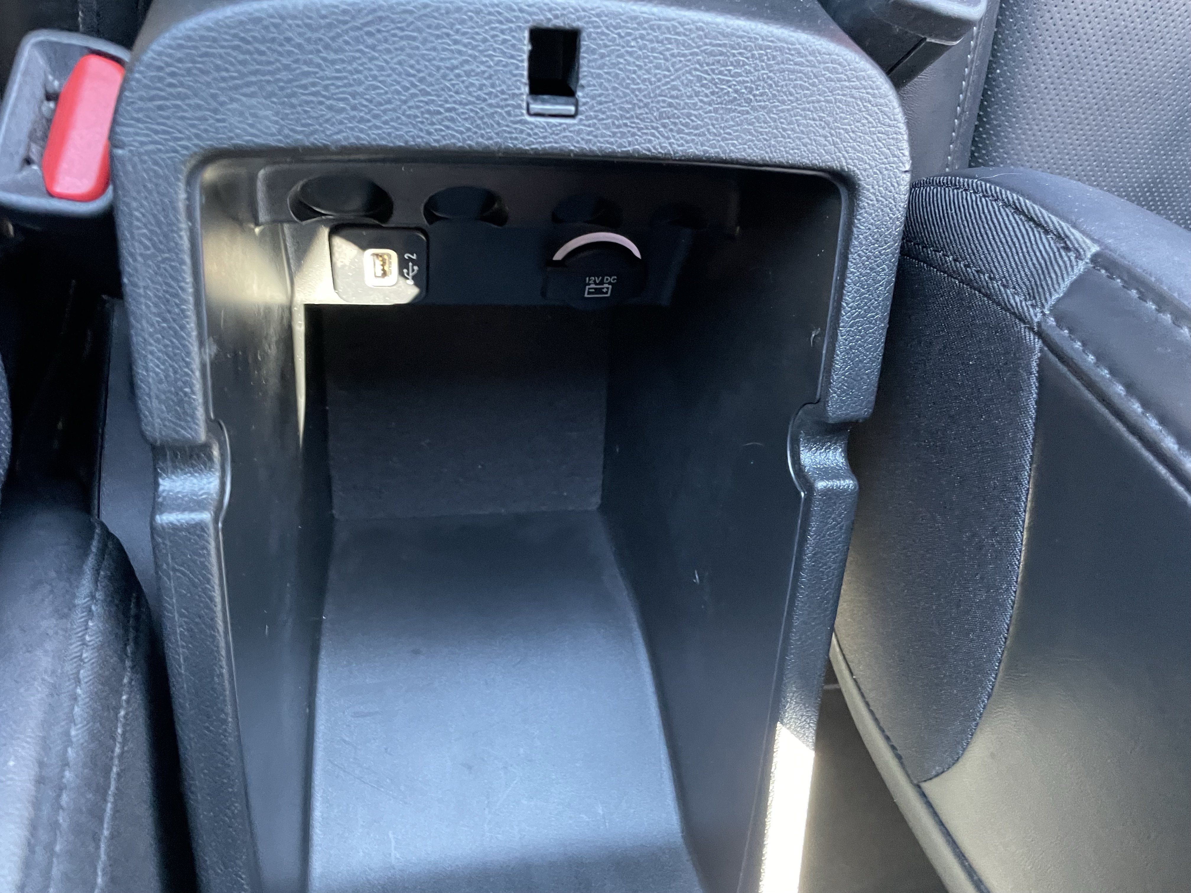 Used 2019 Jeep Cherokee Limited AWD/4WD image 27