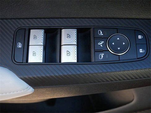 Used 2025 Mitsubishi Outlander SEL AWD/4WD image 18