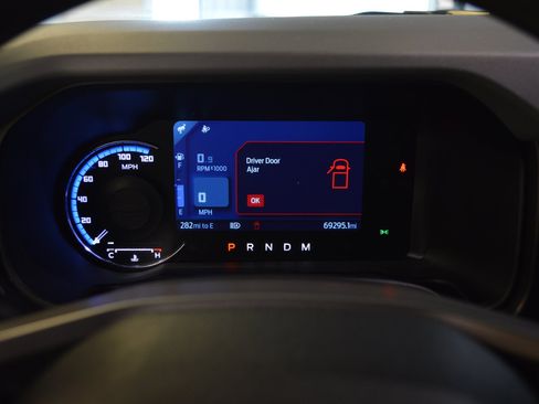 Used 2023 Ford Bronco 4-Door AWD/4WD image 17
