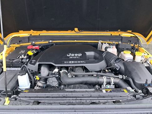 Used 2021 Jeep Wrangler Unlimited Sport image 28