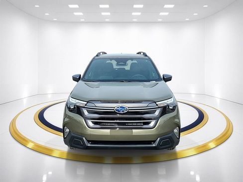 New 2026 Subaru Forester Premium AWD/4WD image 2