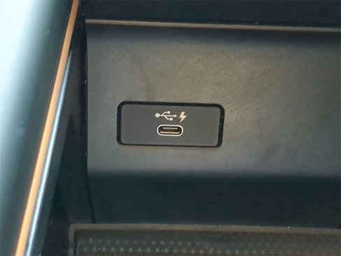 Certified 2023 BMW X5 xDrive40i w/ Premium Package image 24