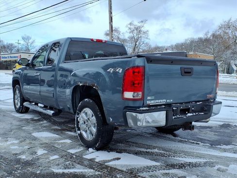 Used 2011 GMC Sierra 1500 SLE w/ Power Tech Package image 9