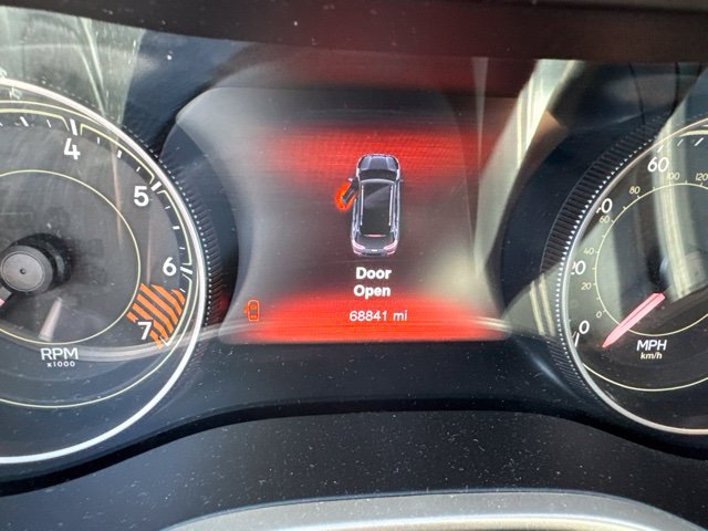 Used 2014 Jeep Cherokee Limited FWD image 3