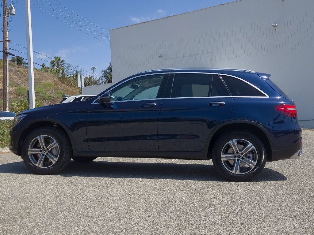 Used 2019 Mercedes-Benz GLC 350e 4MATIC image 17