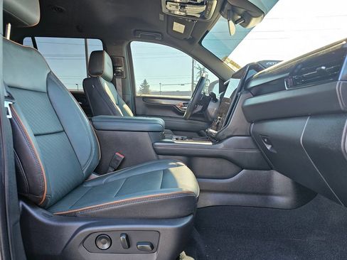 Certified 2026 GMC Yukon AT4 AWD/4WD image 17