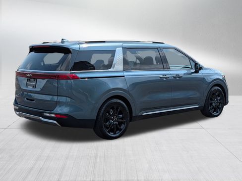 Used 2024 Kia Carnival SX FWD image 7