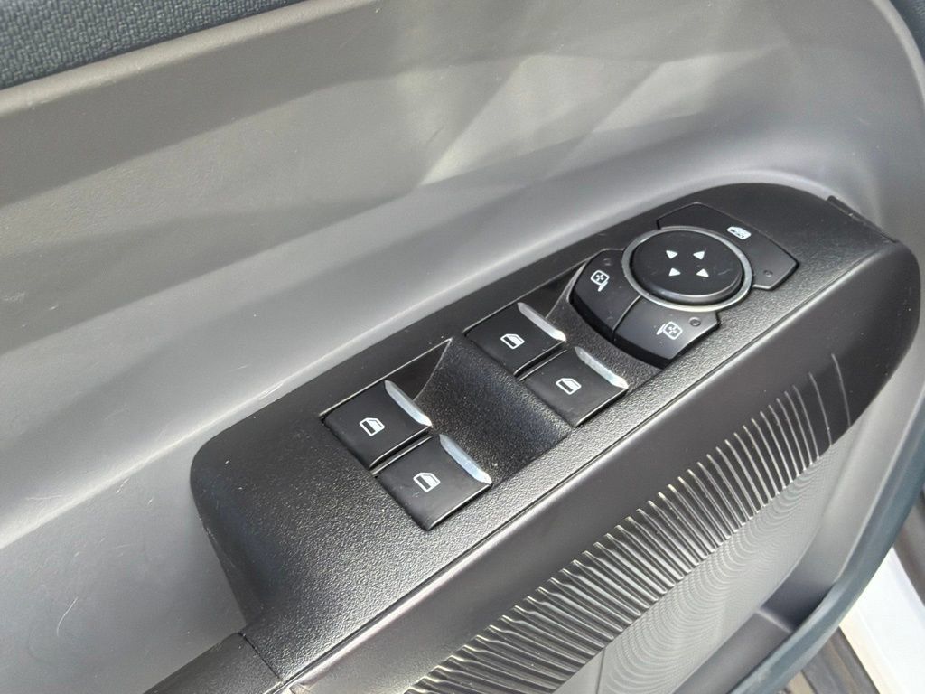 Used 2024 Ford Maverick Lariat w/ Black Appearance Package FWD image 13