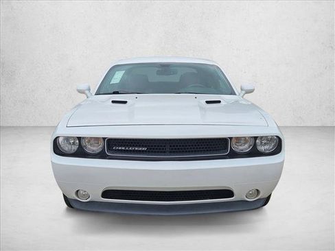 Used 2013 Dodge Challenger SXT Plus RWD image 2