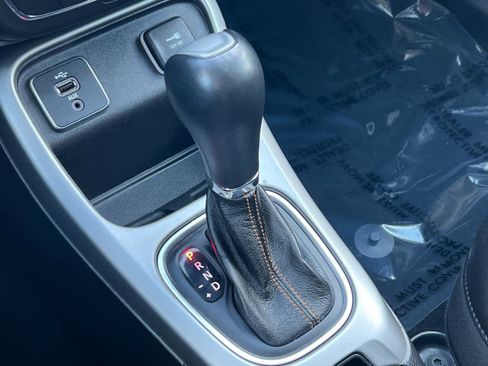 Used 2018 Jeep Compass Latitude w/ Popular Equipment Group image 20