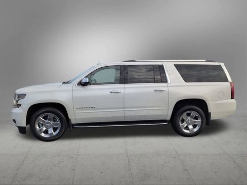 Used 2019 Chevrolet Suburban Premier image 3